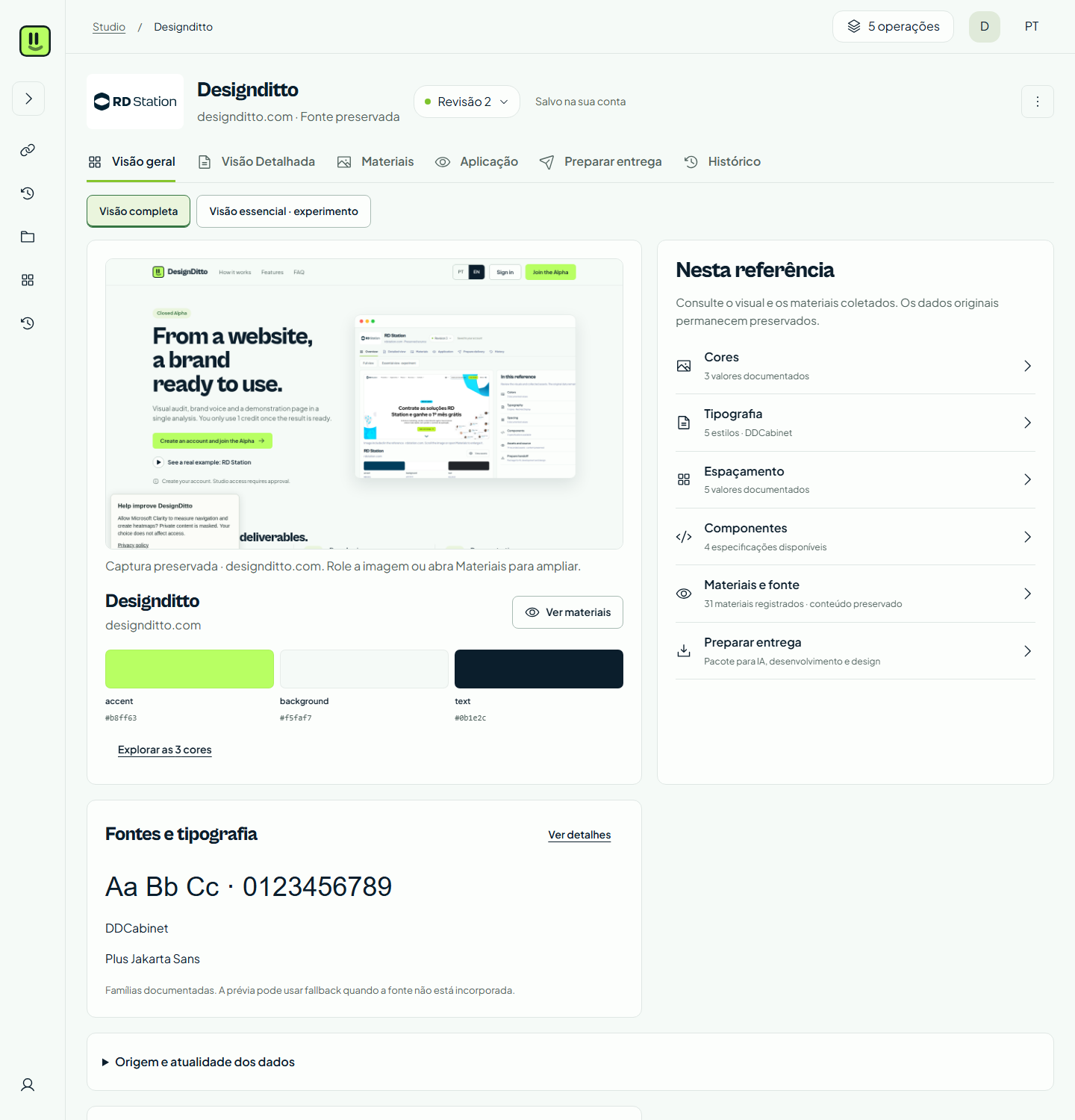 Tela atual do DesignDitto Studio com a análise concluída do próprio designditto.com: captura da página, cores documentadas e o índice da referência.